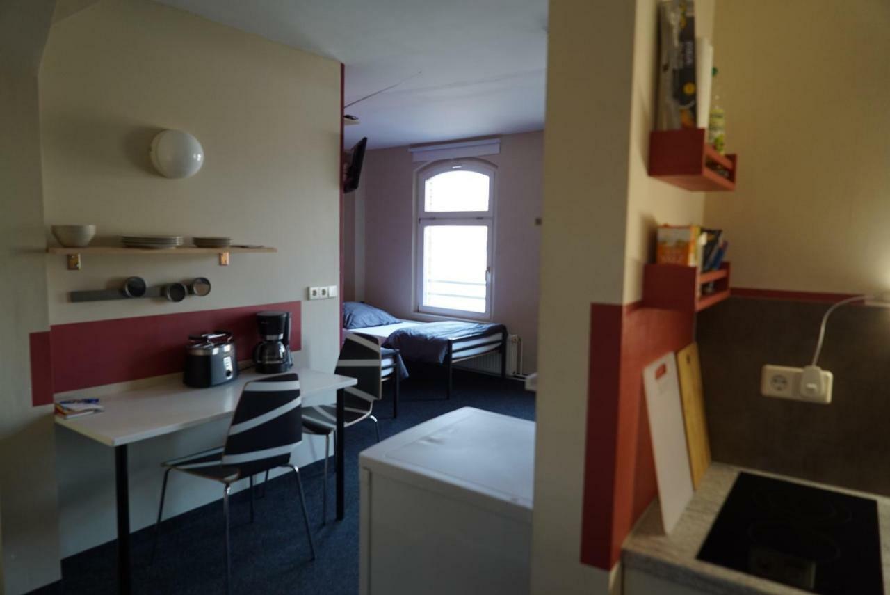 Klassmo Kulturcafe&Gaestehaus Mit Kulturwerkstatt Luckenwalde Eksteriør billede